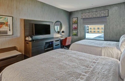 Roosevelt Hotel | Hampton Inn Fresno Airport