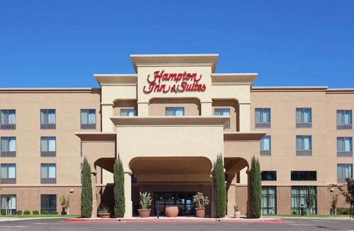 Herndon Hotel | Hampton Inn & Suites Fresno - Northwest