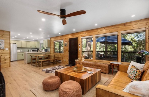 Sierra Cedars Cabin | Happy Pines- Remodeled Family Cabin