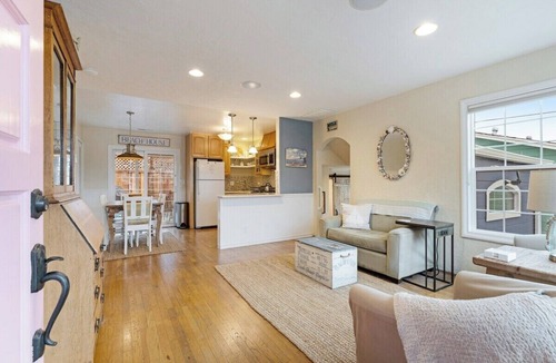 Eastside Santa Cruz House | Harbor Hideaway – Pet-Friendly!