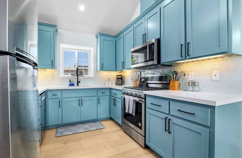 Eastside Santa Cruz House | Harbor Home - Walking Distance to Twin Lakes Beach!