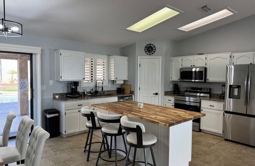 Lake Havasu City House | HavasuEscape Pet friendly w/pool
