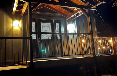 Sonora House | Hawk House Hideaway - Dogs Welcome & Baby Gear Included