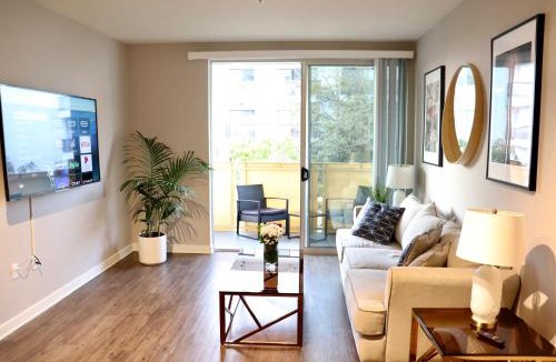 Wilshire Montana Apartment | Heart of Santa Monica Free Parking