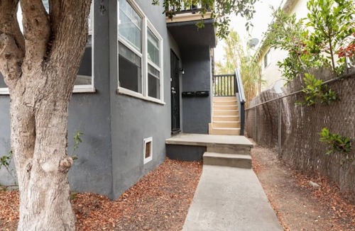 Venice Apartment | Heart of Venice Beach! Abbot Kinney Adjacent!