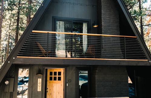 South Lake Tahoe Cabin | Heavenly Valley A Frame - 5 min walk to Heavenly Mountain