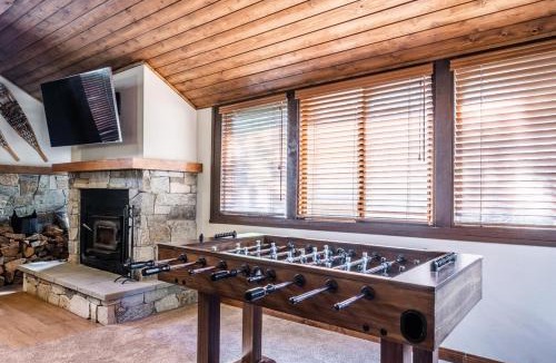 Mammoth Lakes House | Helios 9N
