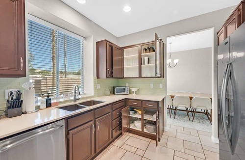 MacDonald Ranch House | Henderson 4BR Home Pool & Hot Tub Sleeps 10