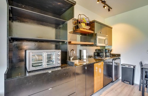 Lake Las Vegas Apartment | Henderson Vacation Rental with Balcony and Pool Access