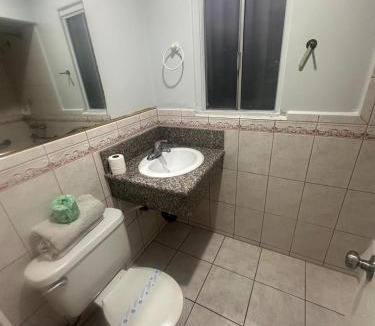 Westmont Hotel | Heritage Inn