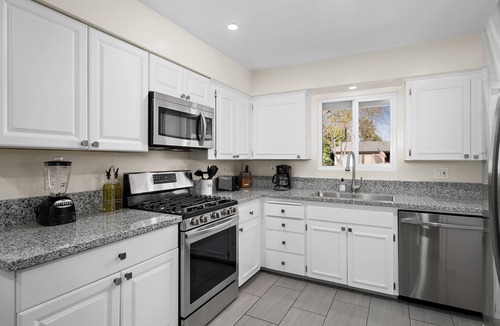 Fresno House | Hidden Gem Upgraded 4/2 in NW Fresno w RV Parking