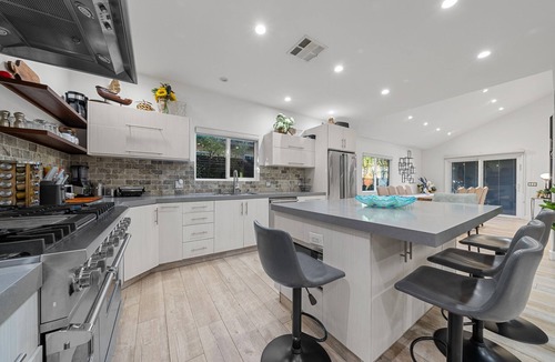 Encino House | Hidden Paradise 3 Bedroom Villa in the heart of the valley