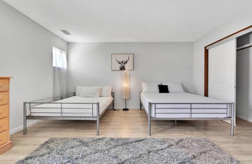 Victorville House | High Desert Dream on the Fairway WiFi Smart TVs