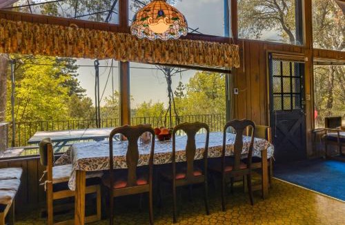 Twain Harte House | Hike, Bike & Golf: Peaceful Cabin in Twain Harte!