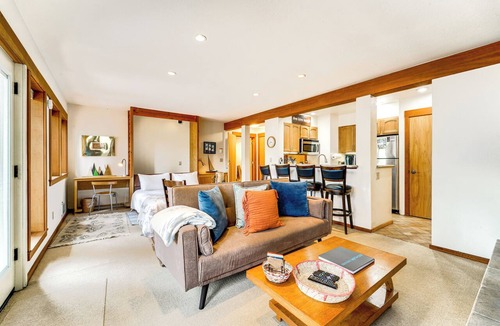 Tahoe Woods Condo | Hike, Sled & Ski! Cozy Tahoe City Condo w/Hot Tub