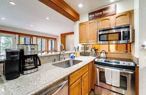Tahoe Woods Condo | Hike, Sled & Ski! Cozy Tahoe City Condo w/Hot Tub
