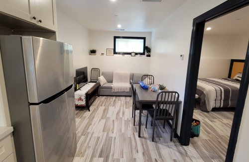 Castro Valley Cottage | Hillside Detached secluded one bedroom
