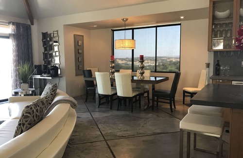Paso Robles House | Hilltop 365: Downtown Luxury ~ Stunning Views ~ Hilltop ~ 3 Blocks To Downtown
