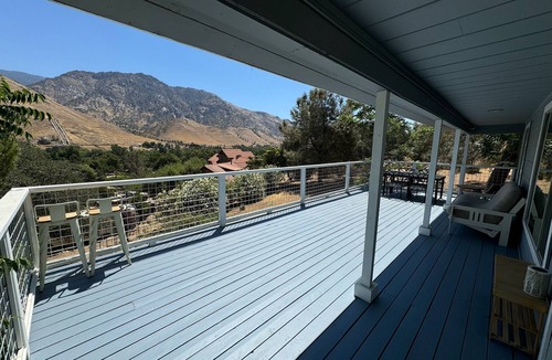 Kernville House | Hilltop Kern River Nest Retreat - 3 separate units 4 bdrms Perfect for a Group