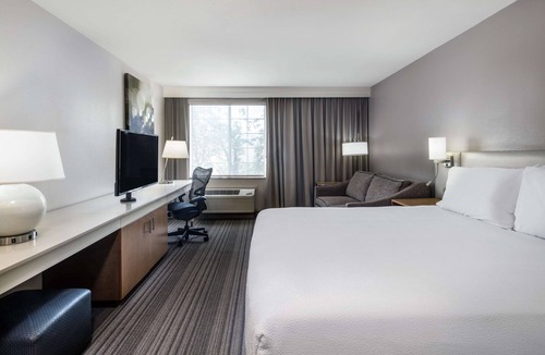 Bakersfield Hotel | Hilton Garden Inn Bakersfield