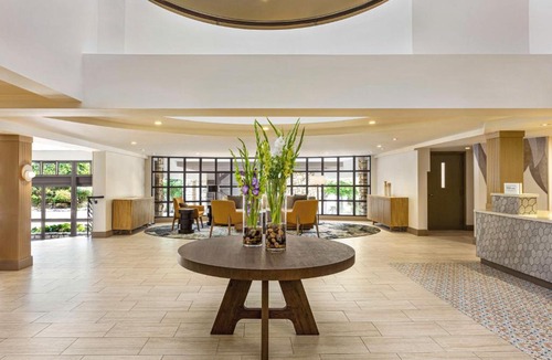 Monterey Hotel | Hilton Garden Inn Monterey