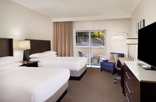 Scotts Valley Hotel | Hilton Santa Cruz/Scotts Valley