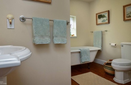 Nevada City Cottage | Historic Victorian cottage