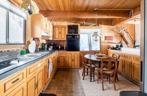 Serene Lakes Cabin | Hodge Podge Lodge · Quaint Cabin in Serene Lakes - Close to Skiing!