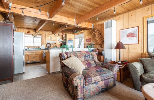 Serene Lakes Cabin | Hodge Podge Lodge · Quaint Cabin in Serene Lakes - Close to Skiing!