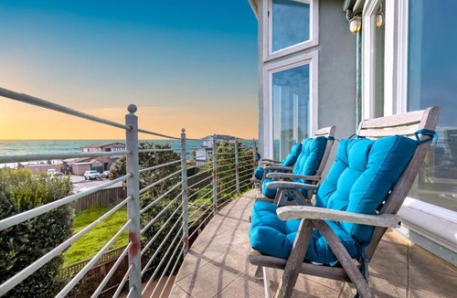 El Granada House | Holiday homes in Half Moon Bay, CA, USA