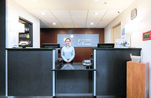 Castro Valley Hotel | Holiday Inn Express Castro Valley, an IHG Hotel