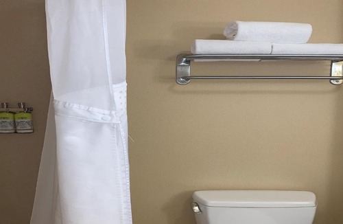 Herndon Hotel | Holiday Inn Express Fresno Northwest - Herndon by IHG