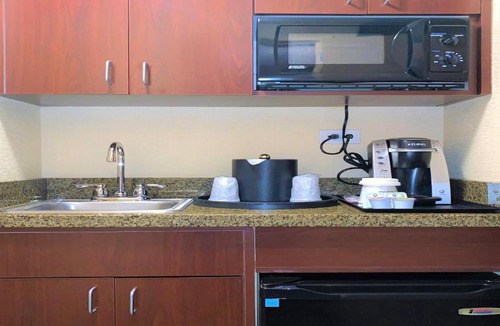 Herndon Hotel | Holiday Inn Express Fresno Northwest - Herndon by IHG