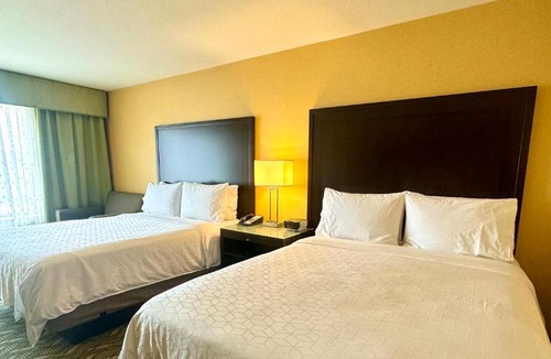 Morgan Hill Hotel | Holiday Inn Express Hotel & Suites San Jose-Morgan Hill by IHG