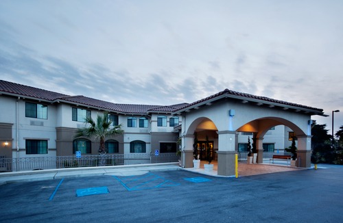 Marina Hotel | Holiday Inn Express Hotel & Suites Marina, an IHG Hotel