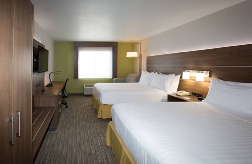 Hesperia Hotel | Holiday Inn Express Hotel & Suites Hesperia by IHG