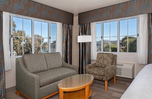 Lighthouse District Hotel | Holiday Inn Express Monterey-Cannery Row by IHG