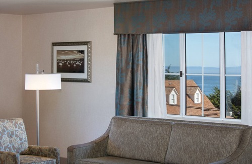 Lighthouse District Hotel | Holiday Inn Express Monterey-Cannery Row by IHG