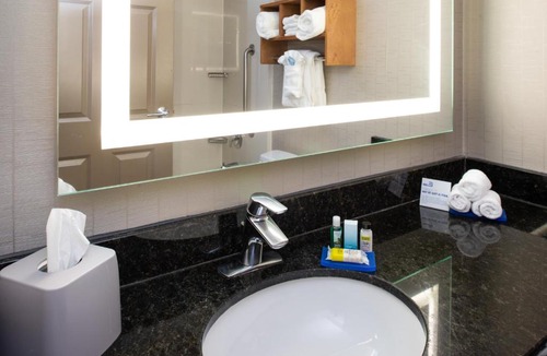 Burlingame Hotel | Holiday Inn Express San Francisco Airport South by IHG