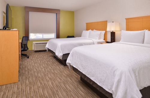 Stockton Hotel | Holiday Inn Express Stockton Southeast by IHG