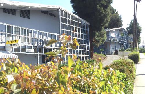 Westlake Hotel | Holiday Lodge