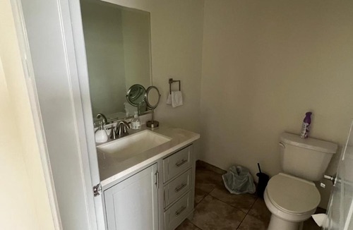 East Hollywood Apartment | Hollywood Sign apartment