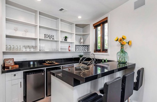 Hollywood Hills West Villa | Hollywood Villa Ev2 - Hollywood Hills Luxury Retreat with Panoramic Views