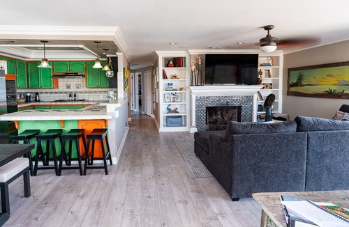 San Clemente Apartment | Home away from Home ! Awesome Catalina and Dana Point views & close to DT.