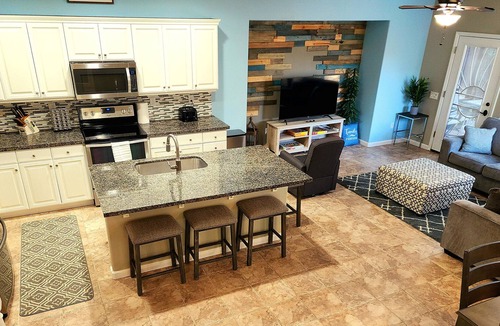 Turlock House | Home Sweet Home - Spacious Modern Home in Turlock