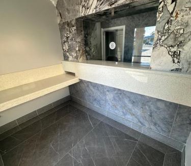 Los Banos Hotel | HomeTown Inn