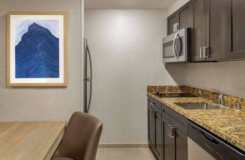 Palo Alto Hotel | Homewood Suites by Hilton Palo Alto
