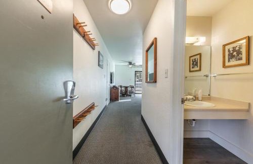 Truckee House | Homey 1st Floor Studio #135 at Donner Lake Village