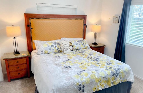 North Fork Apartment | Honeybee Hive HOT TUB BBQ 8 minutes to Bass Lake Sleeps up to 6