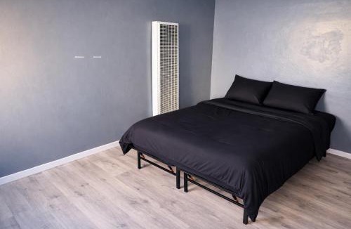 Los Angeles Hostel | Hoover Homes for the Soul